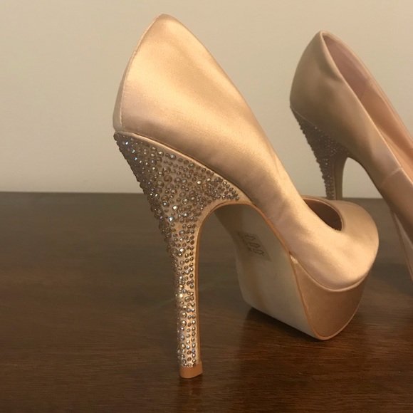 Steve Madden PARTYY-R Rhinestone Platform Heels - Picture 3 of 8